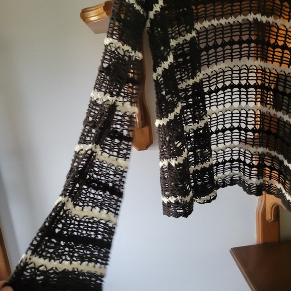 Volcum loose knitted cover with flare sleeve shirt - Picture 3 of 5